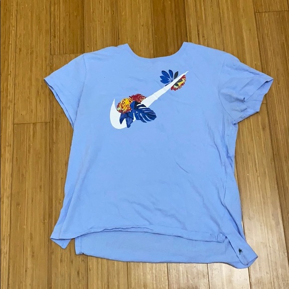 Nike flower tee - Picture 1 of 2